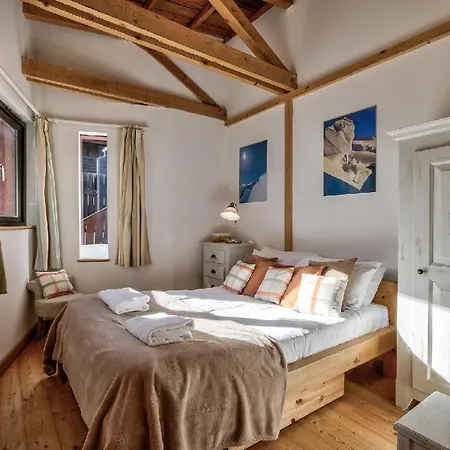 Chalet Alpins - Jacuzzi Parking